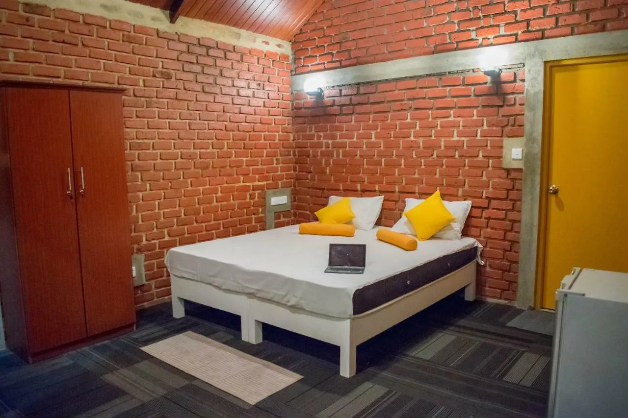 ** Hotel Laana Villa Negombo Sri Lanka